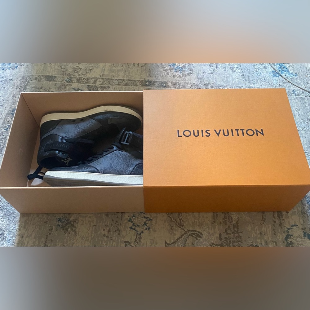 LOUIS VUITTON Rivoli Sneaker Boot